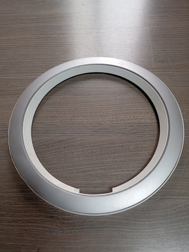 13666010 contours cache - cache, porte
