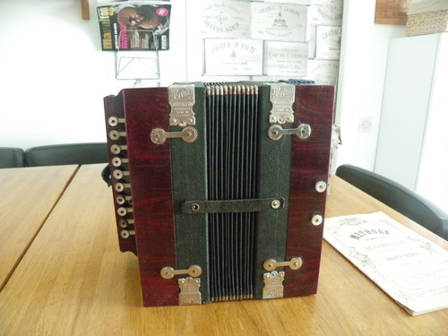 Accordéon ancien tivoli - accordÉon,