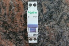 DISJONCTEUR MODULAIRE 32A 2POLES D'clic, 20729 SCHNEIDER ELECTRIC 32AMPERES