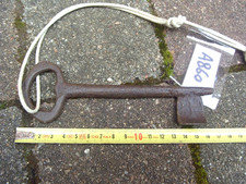 LOT A860 DE 1 GRANDE CLÉ CLEF
