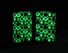 ZIPPO ★ GLOW-IN-THE-DARK