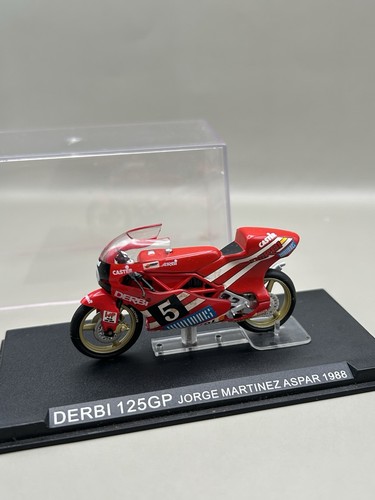R1741 moto course miniature - r1741,