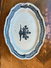 Plat ancien en faïence de Rouen dit "Cul Brun" XVIIIème