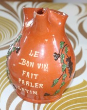 pichet humoristique en terre