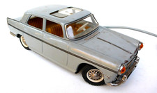 JOUSTRA    PEUGEOT 404  GRAND LUXE  TÉLÉGUIDÉE    TÔLE  Lg 30 cm   1961 REF 2805