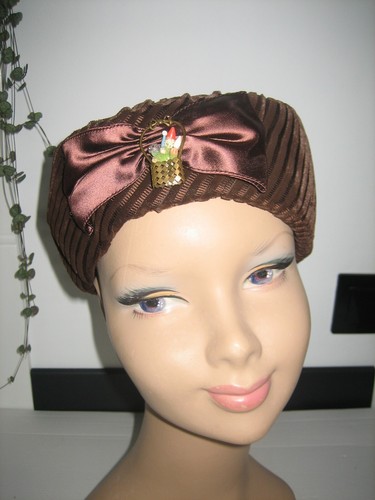 Ancien chapeau velours - , à