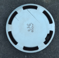 1 enjoliveur Peugeot 106