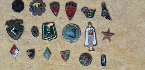 Pin insignes militaires - ,