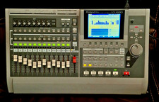 Roland VS-1680 Digital Studio Workstation w/ 2 FX Cards, works great, see pics!
