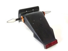 SUPPORT DE PLAQUE ET ECLAIRAGE