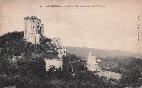 Lavardin ruines chateau - du,