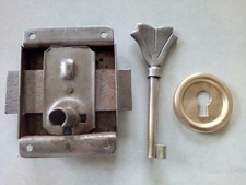 Serrure pour meuble machine à coudre Singer