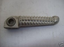 REAR LEFT FOOTREST FOR YAMAHA R1 2003 (Z1062)