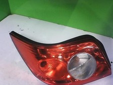 Feu arriere principal gauche