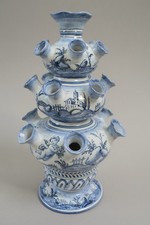 VASE TULIPIER EN FAIENCE