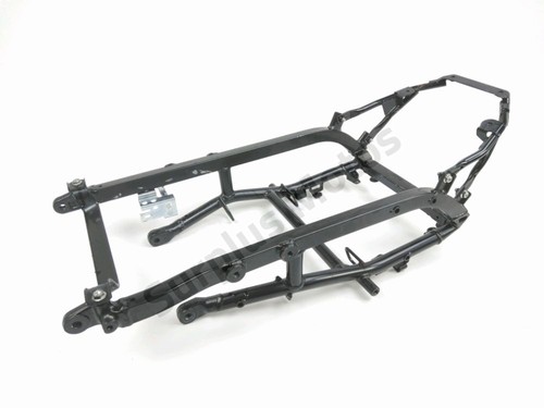 Boucle cadre arriere suzuki - arriere,