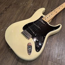 Guitare électrique SS-38 fabriquée en 1982