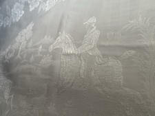 Nappe damassée Décor chasse