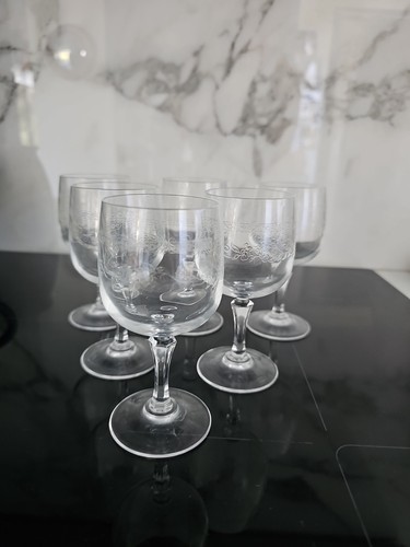 Verres vin blanc - à,