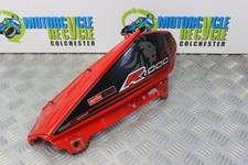 Panneau extérieur droit