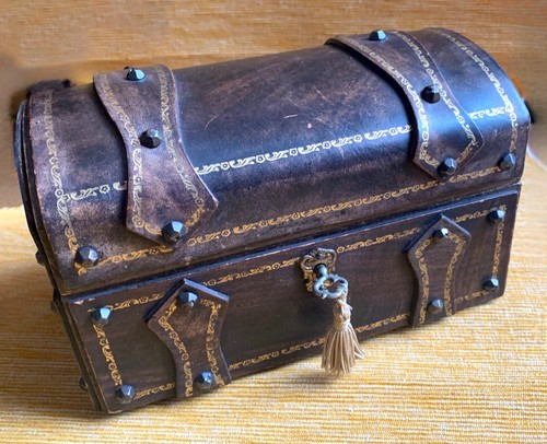 Coffret bijoux malle - à,