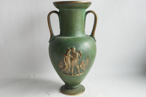 Vase amphore bronze patine
