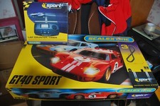circuit Scalextric GT40 Sport scale 1/32 Ford GT40 No 9 vs Ford GT40 MkII No 3