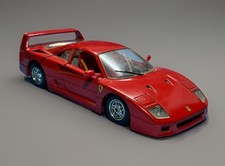 Ferrari F40 Pininfarina - 1987 / Burago / 1/24 / Collector Car / Made in Italy