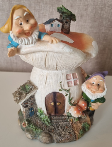 Statue maison champignon - , avec