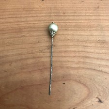 vintage hat or tie pin N66