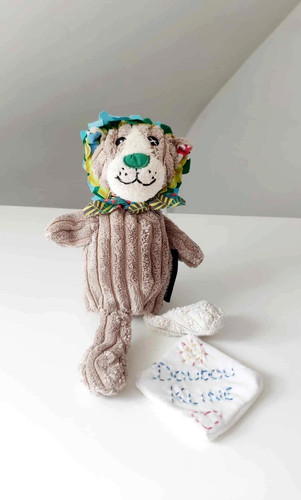 Peluche doudou jelekros lion - jelekros,