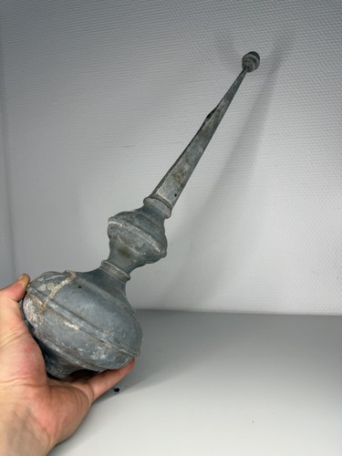 épie faîtage ancien