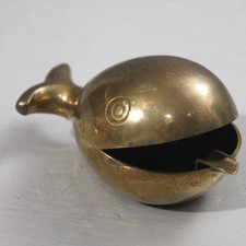 Cendrier vintage formant