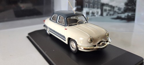 Vehicule panhard dyna grand - dyna,