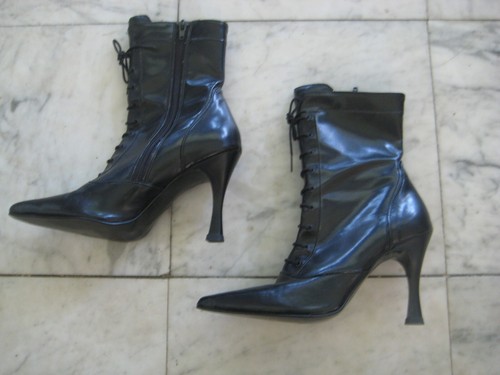 Pre owned black ankle boots - ankle,