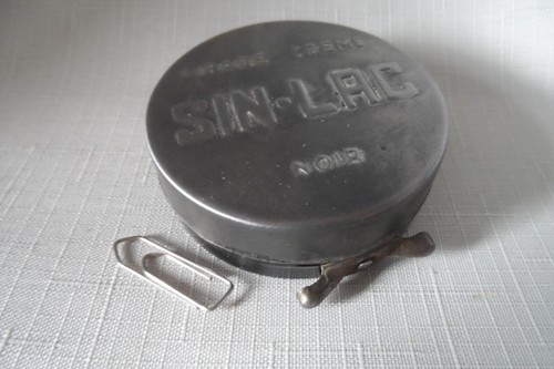 Ancienne boite vide - ancienne,