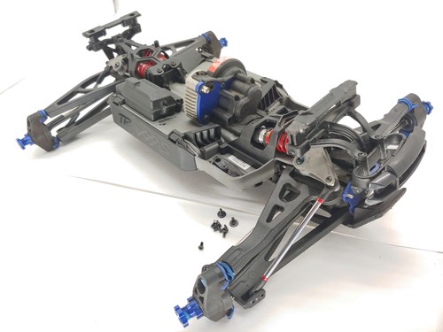 Traxxas revo 1 8 monster - 2.0,