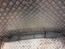 BMW E87 Inférieur Grille