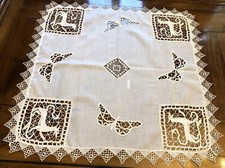 superbe grand napperon ou petite nappe en soie écrue brodée mains dentelle