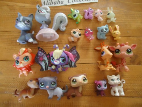 Lot figurines dont lps - 19,
