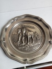 assiettes ancienne en étain