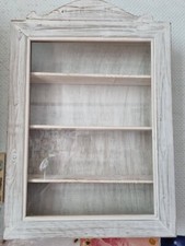 Vitrine pour collection contour en bois, blanche