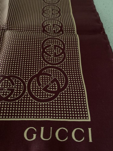 Nwt gucci foulard scarf - nwt,, 100%