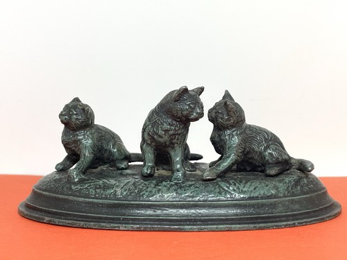 Ancienne statuette statue