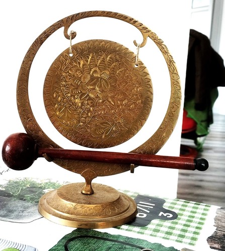 Gong laiton ciselé - ,