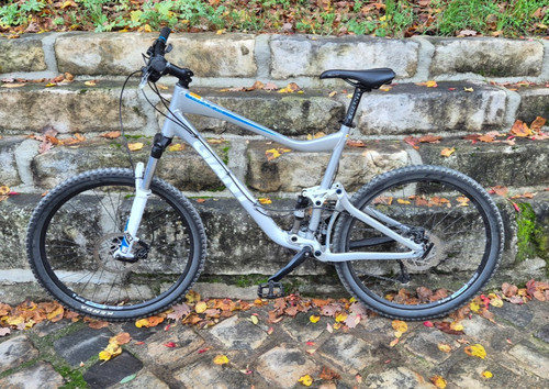 Velo tout terrain vtt - tout,