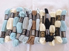 DMC, LOT DE 13 ÉCHEVETTES