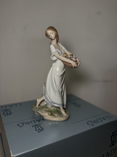 Rare lladro figurine - lladro,