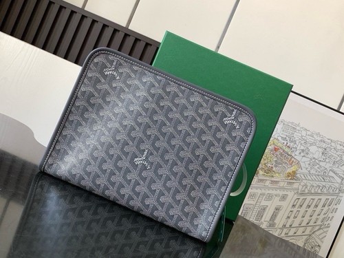 Goyard porte main cuir gris