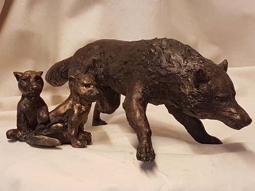 Wolves and bronze - "wolves,
